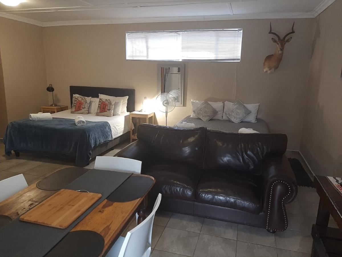 Aandrus Guesthouse Bloemfontein Exterior photo