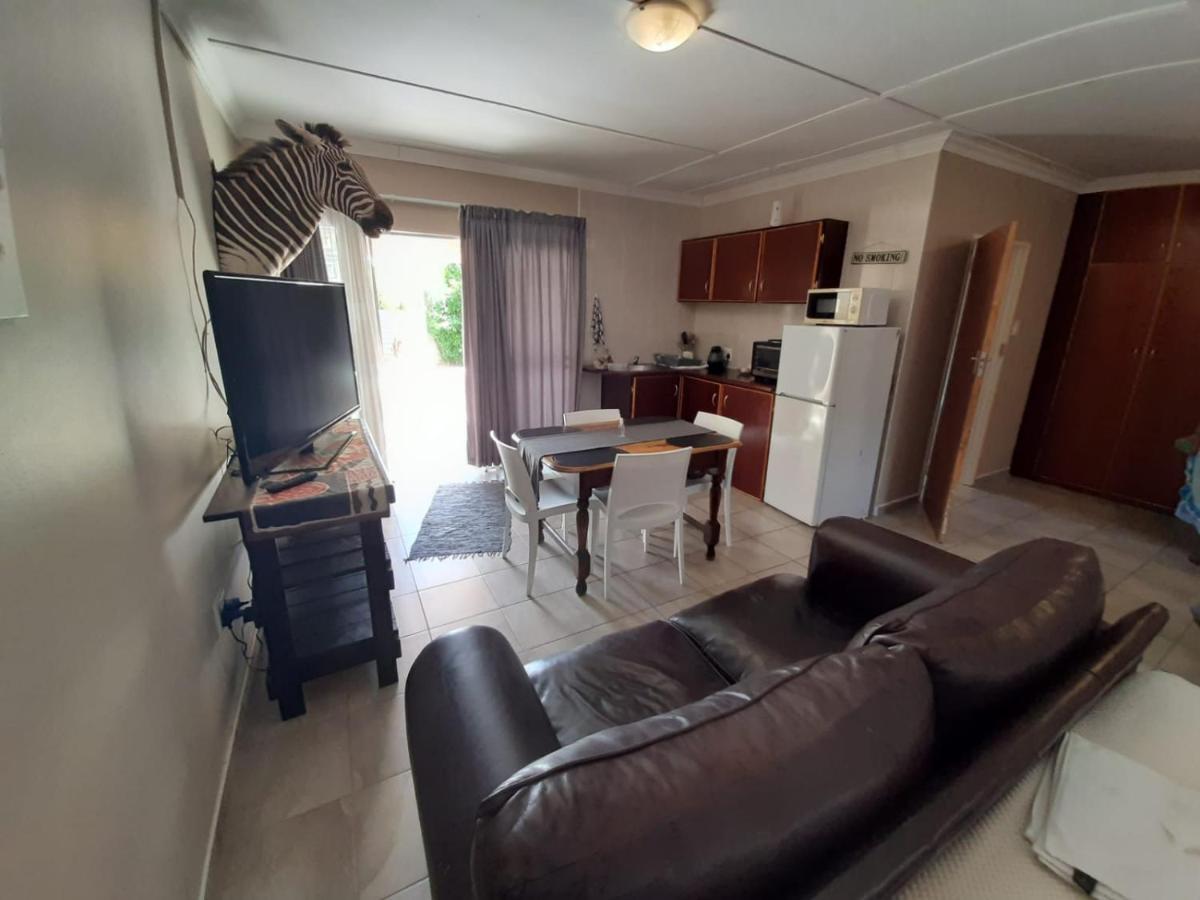 Aandrus Guesthouse Bloemfontein Exterior photo